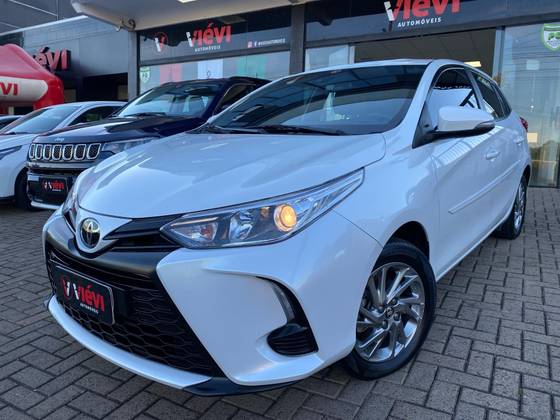 TOYOTA YARIS 1.5 16V FLEX XS CONNECT MULTIDRIVE TOYOTA YARIS 1.5 16V FLEX XS CONNECT MULTIDRIVE